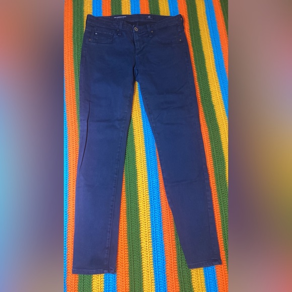 Size 27-27R like new jeans. Price is for one, will post individually - Picture 9 of 13